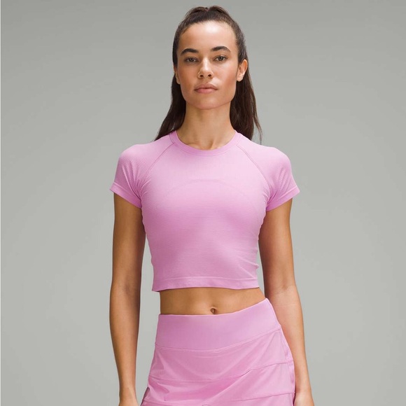 lululemon athletica Tops - Lululemon Swiftly Tech Cropped Short-Sleeve Shirt 2.0 in Dahlia Mauve Size 8